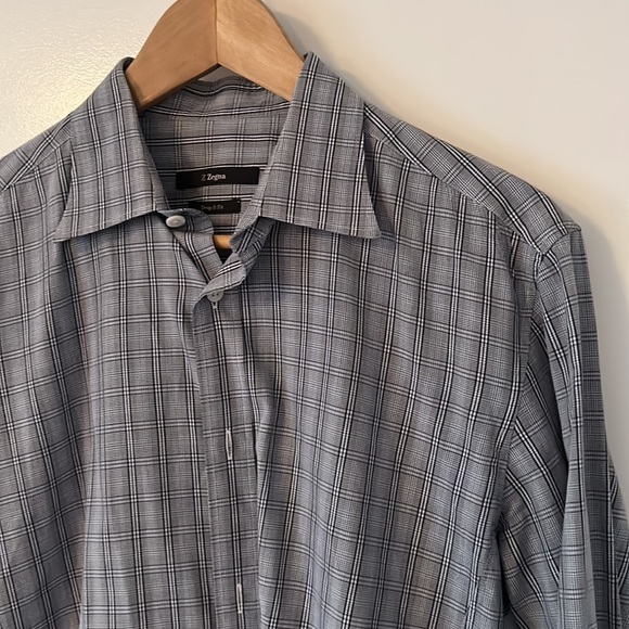 Z Zegna dress shirt in grey plaid print. - Picture 4 of 5